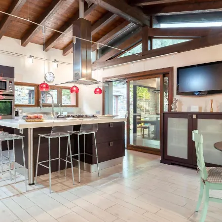 Monterosso - Imp420 By Interhome Imperia