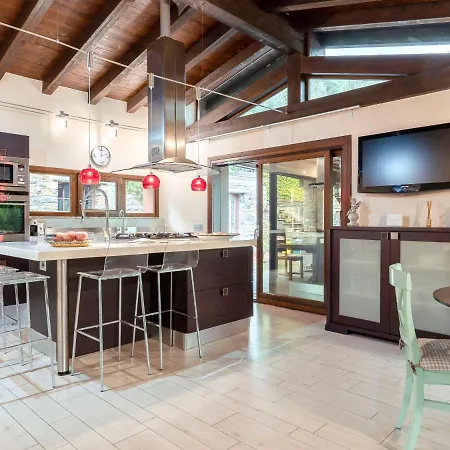 Monterosso - Imp420 By Interhome Imperia